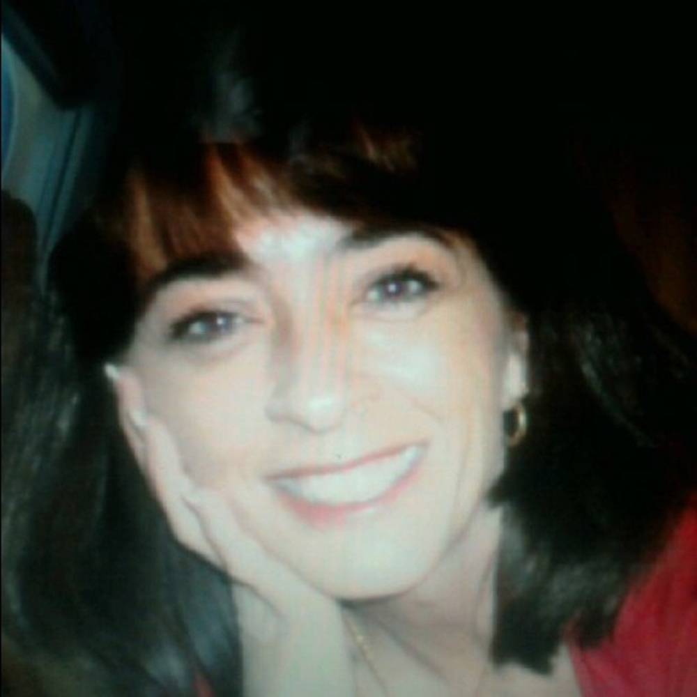 Meet your Posher, Yvette